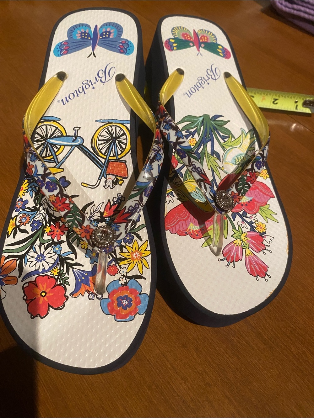 Brighton Sunny Wedge floral-butterfly print flip flops Sandals Shoes - Size 8